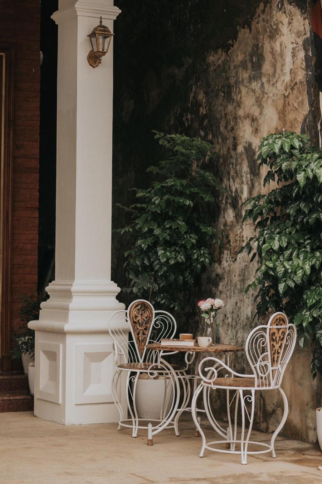 The Lilly'S Stories Hotel Fort Kochi Exterior foto