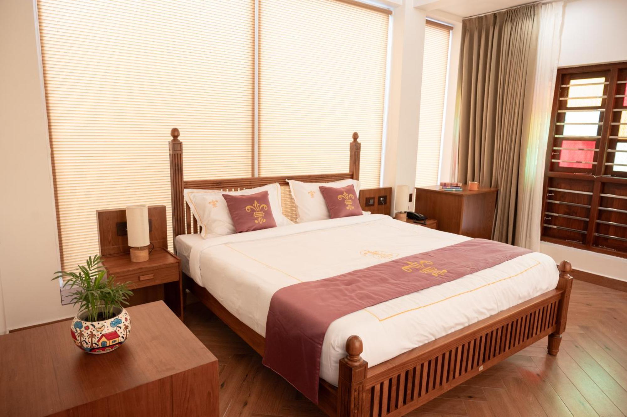 The Lilly'S Stories Hotel Fort Kochi Exterior foto