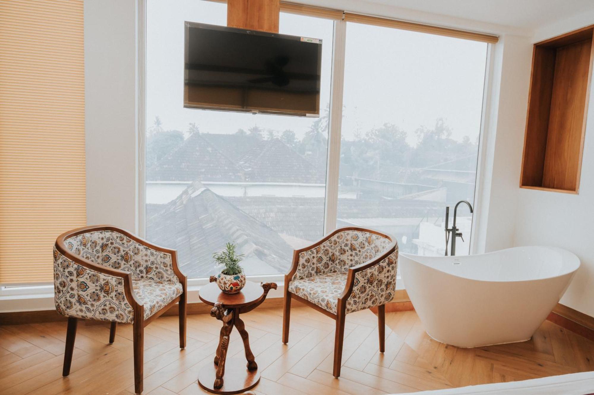 The Lilly'S Stories Hotel Fort Kochi Exterior foto